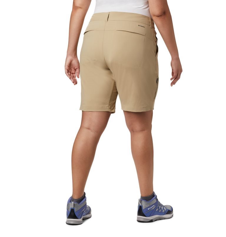 Women's Columbia Saturday Trail Long Shorts Khaki | Plus Size CA-I3805